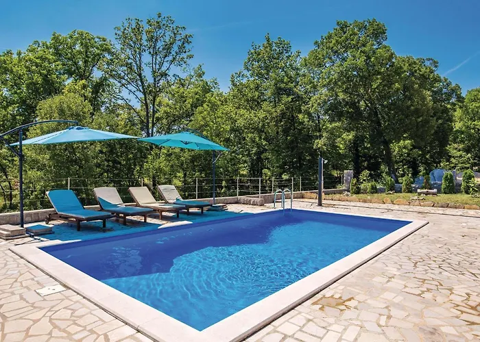 Сasa de vacaciones 4 Bedroom Stunning In *