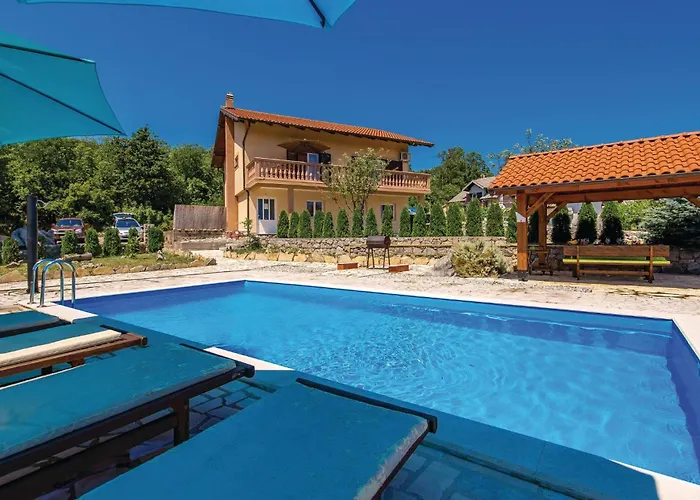 4 Bedroom Stunning In *