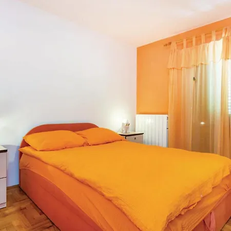 4 Bedroom Stunning In Viskovo