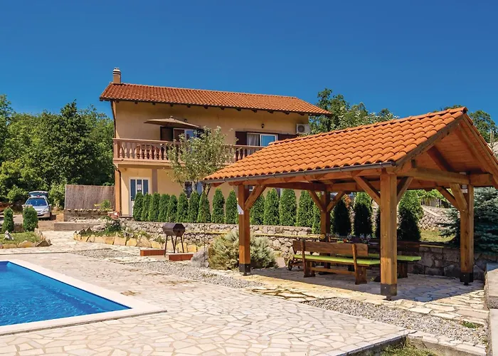 4 Bedroom Stunning In *