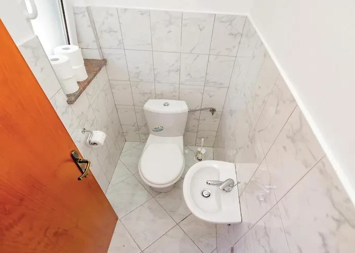 別荘 4 Bedroom Stunning In